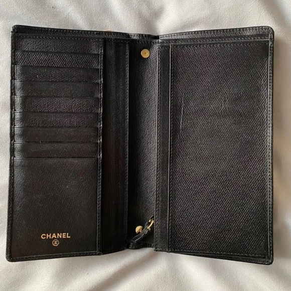Authentic Chanel coco Wallet - Picture 3 of 8